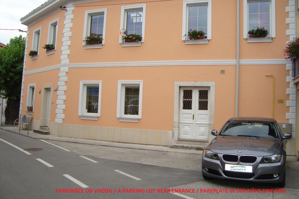 Apartment Thomas Vipava Exterior photo